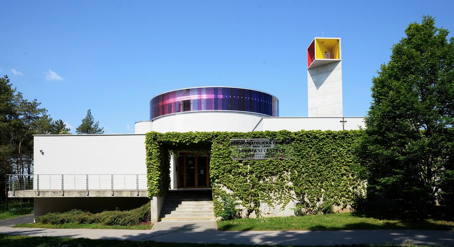 Kostel Lesná